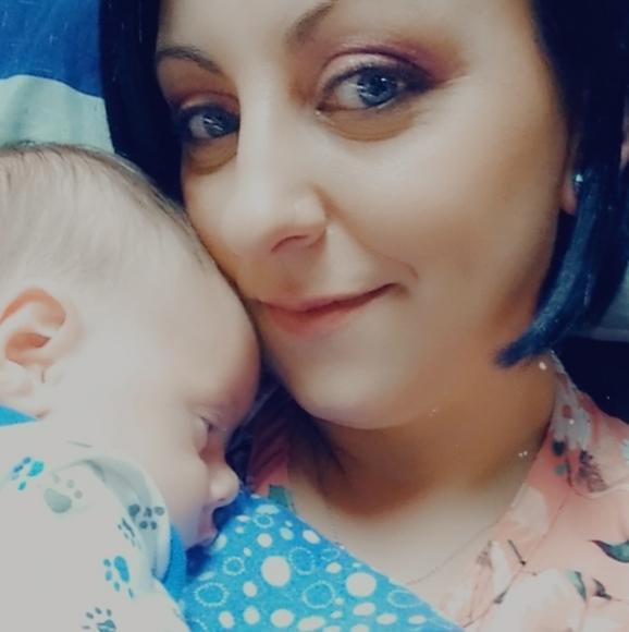 Meet your Posher, Elizabeth - Picture 7 of 15